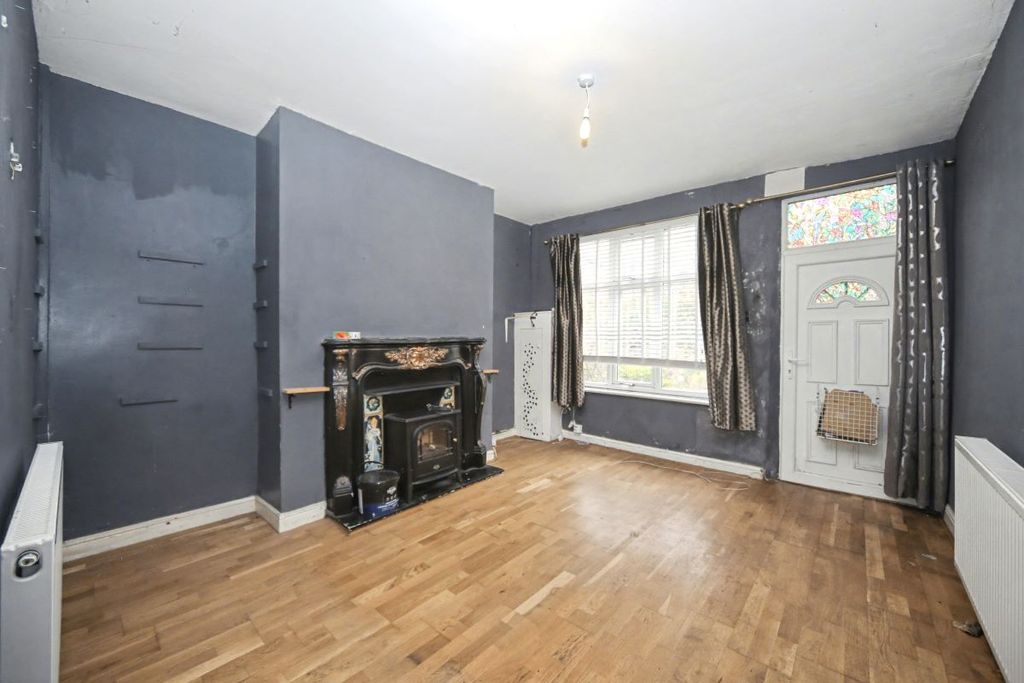 Property photo 2 of 16