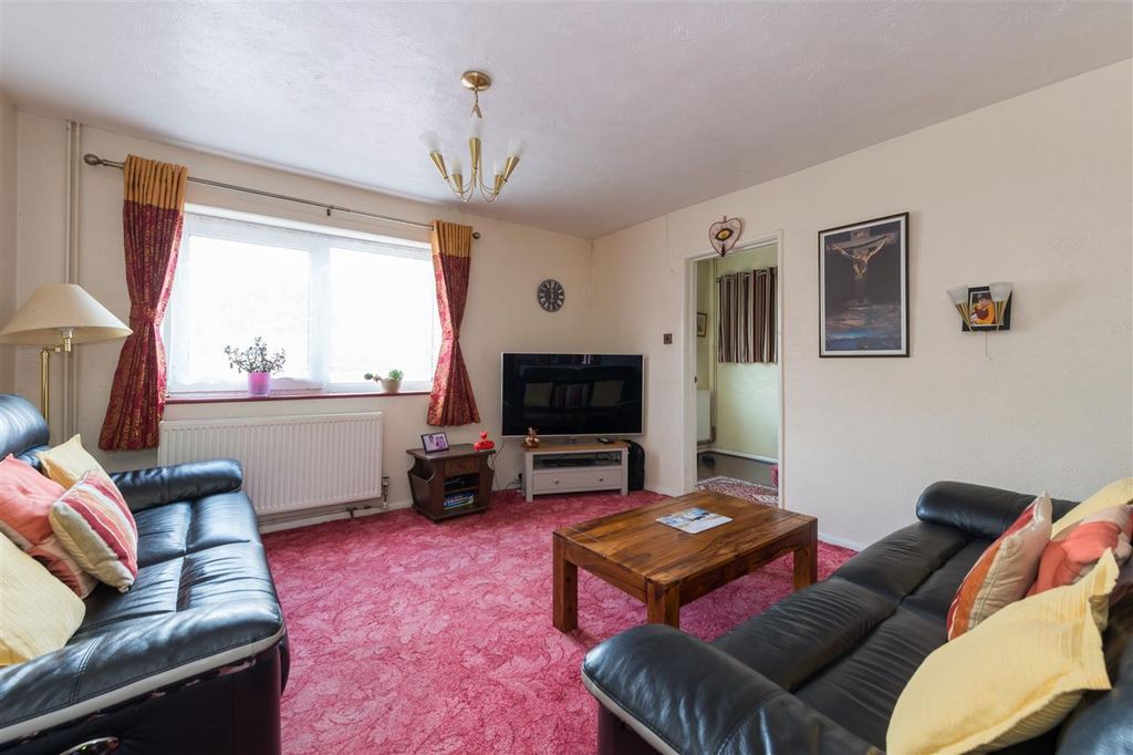 Property photo 2 of 16