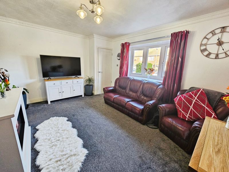 Property photo 2 of 8 Photo 9