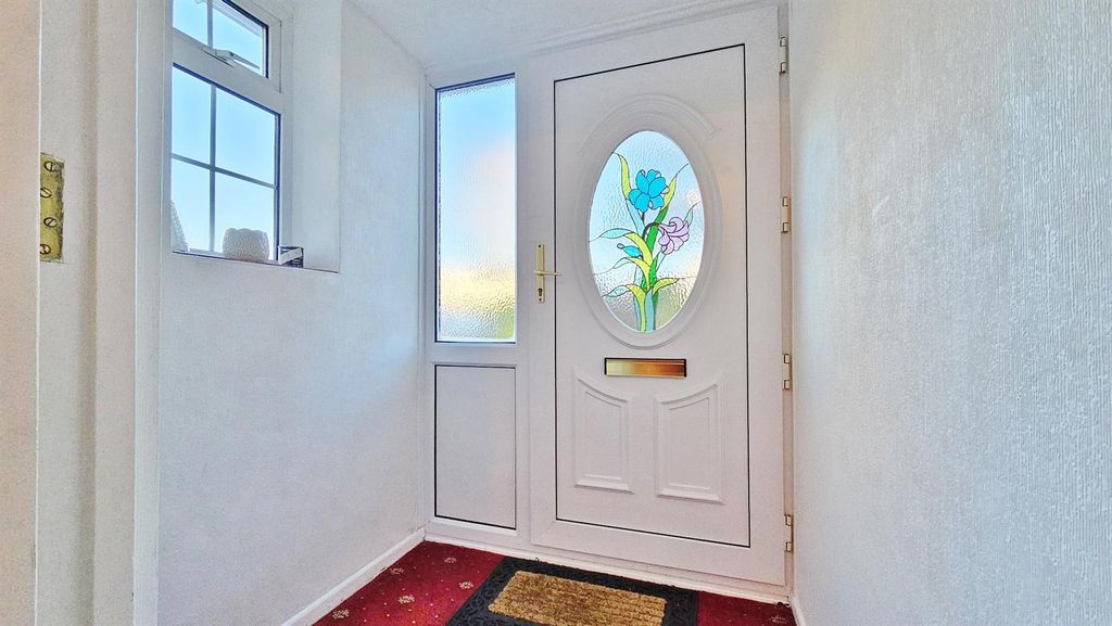 Property photo 3 of 24 Porch