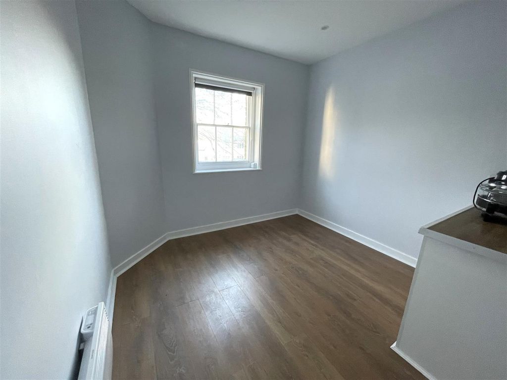 Property photo 2 of 4 Img_8124.Jpg