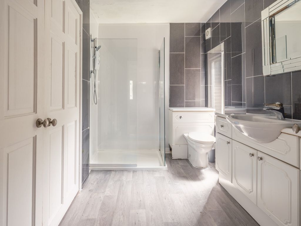 Property photo 3 of 6 5353762