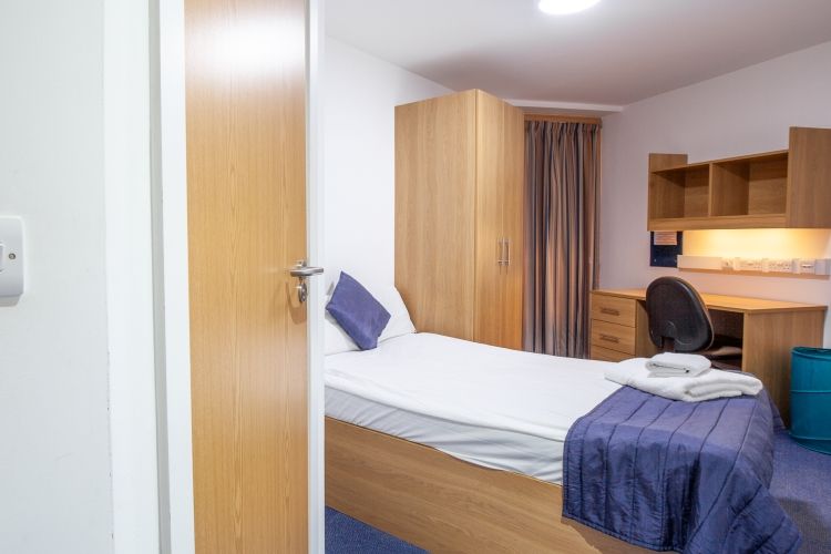 Property photo 2 of 9 310385