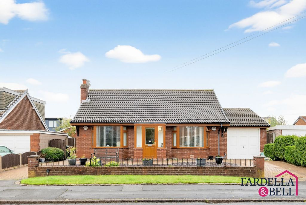 Property photo 2 of 29