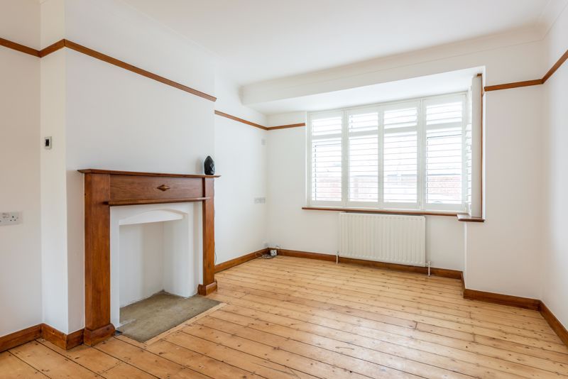 Property photo 3 of 9 Photo 10