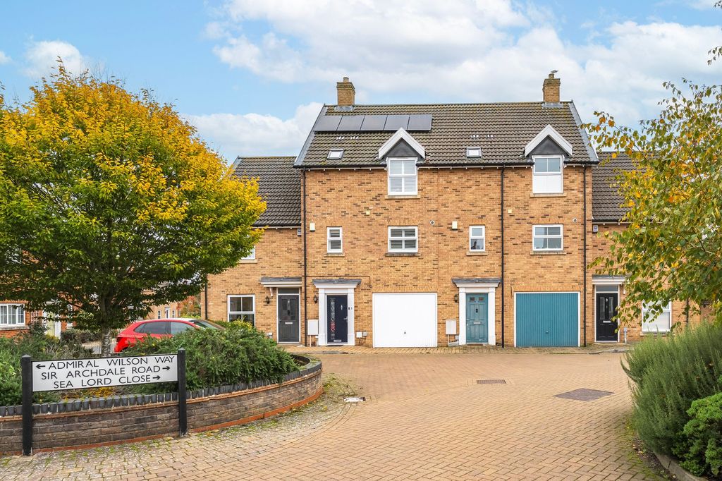 Property photo 1 of 19