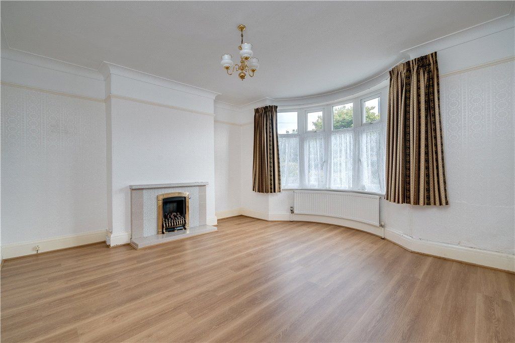 Property photo 2 of 14 Picture No. 15