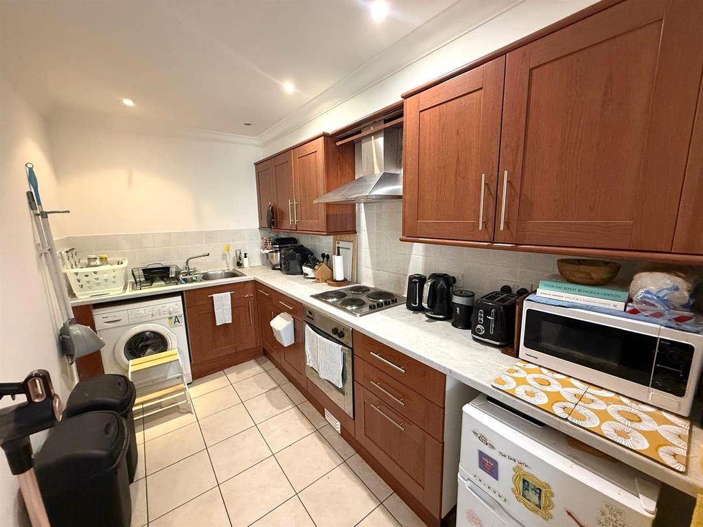 Property photo 3 of 6 c6334247-d5A8-4A68-8d0A-Ed56Cf94E875.Jpg