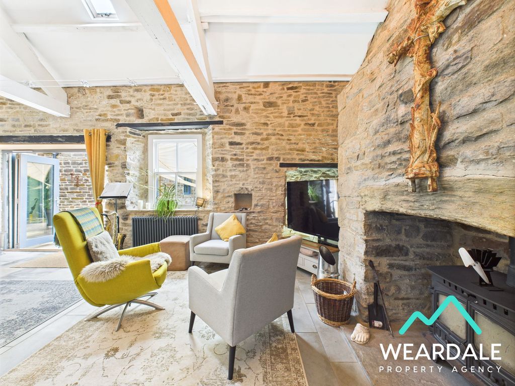 Property photo 3 of 40