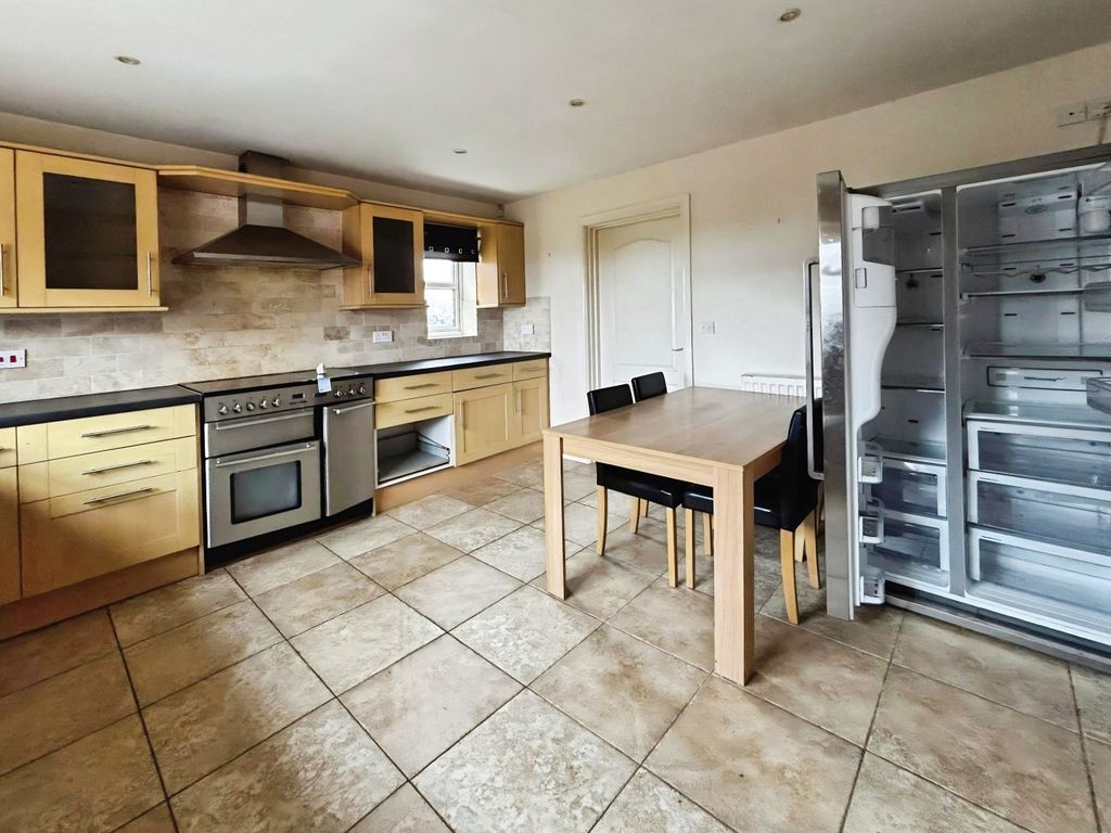 Property photo 3 of 18 c736557A-Whatsapp 20Image 202026-02-04 20At 203.25