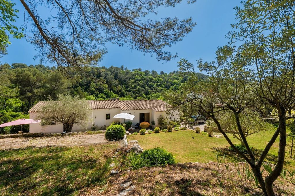 Property photo 1 of 8 Villa With Potential-Walking Distance To Valbonne