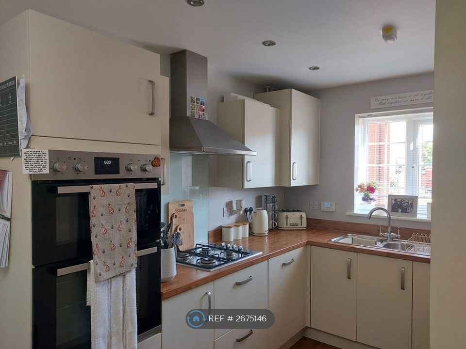 Property photo 2 of 11