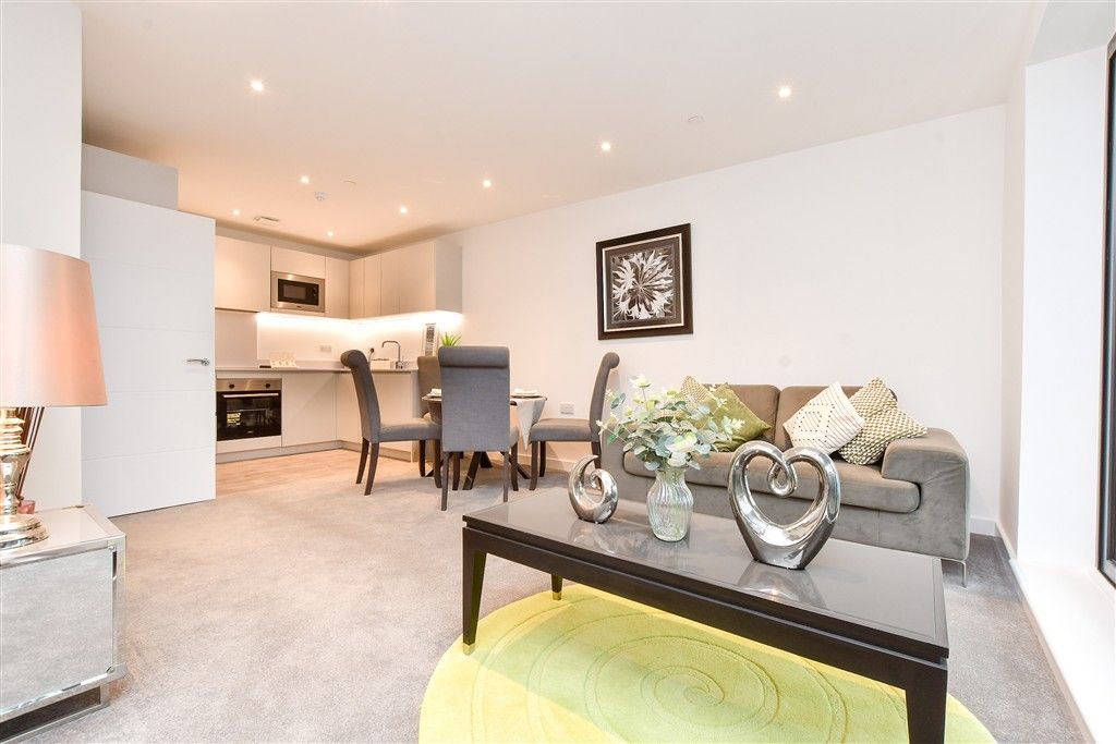 Property photo 2 of 8 Lounge