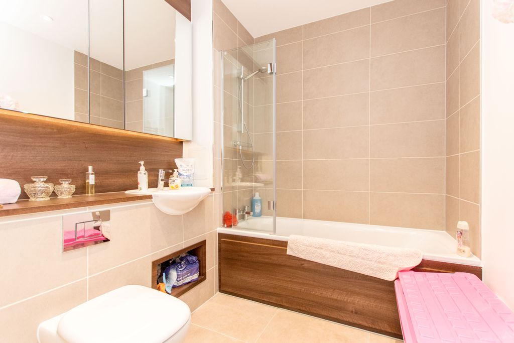 Property photo 3 of 10 Photo 03