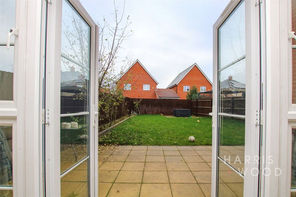 Property photo 3 of 31 Picture No. 27