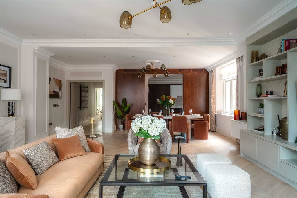 Property photo 2 of 19 Reception Room