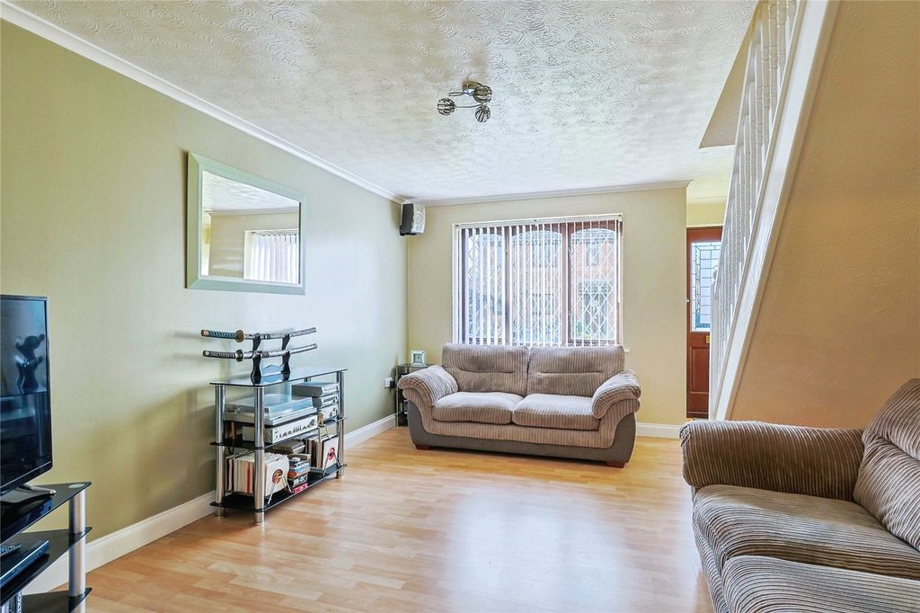 Property photo 2 of 18 Picture No. 17