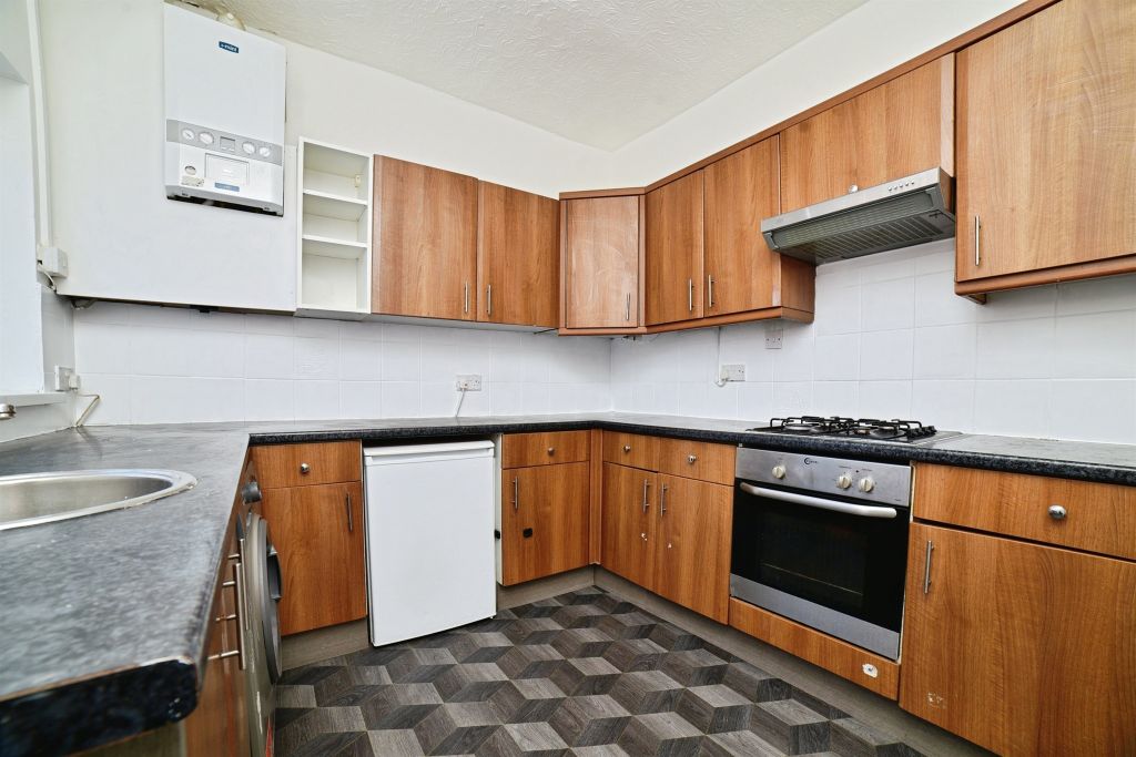Property photo 2 of 14