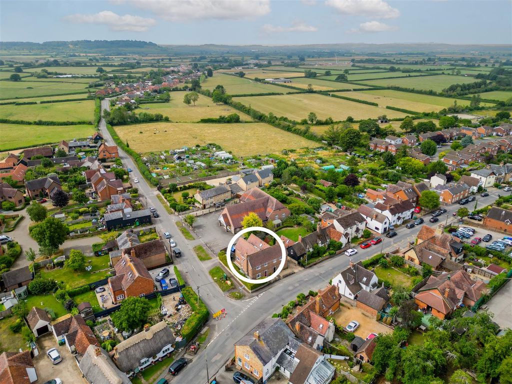 Property photo 3 of 25 Dji_0037-Hdr.Jpg