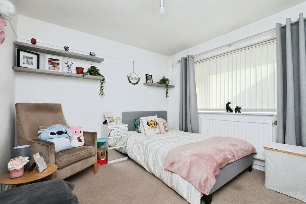 Property photo 3 of 15