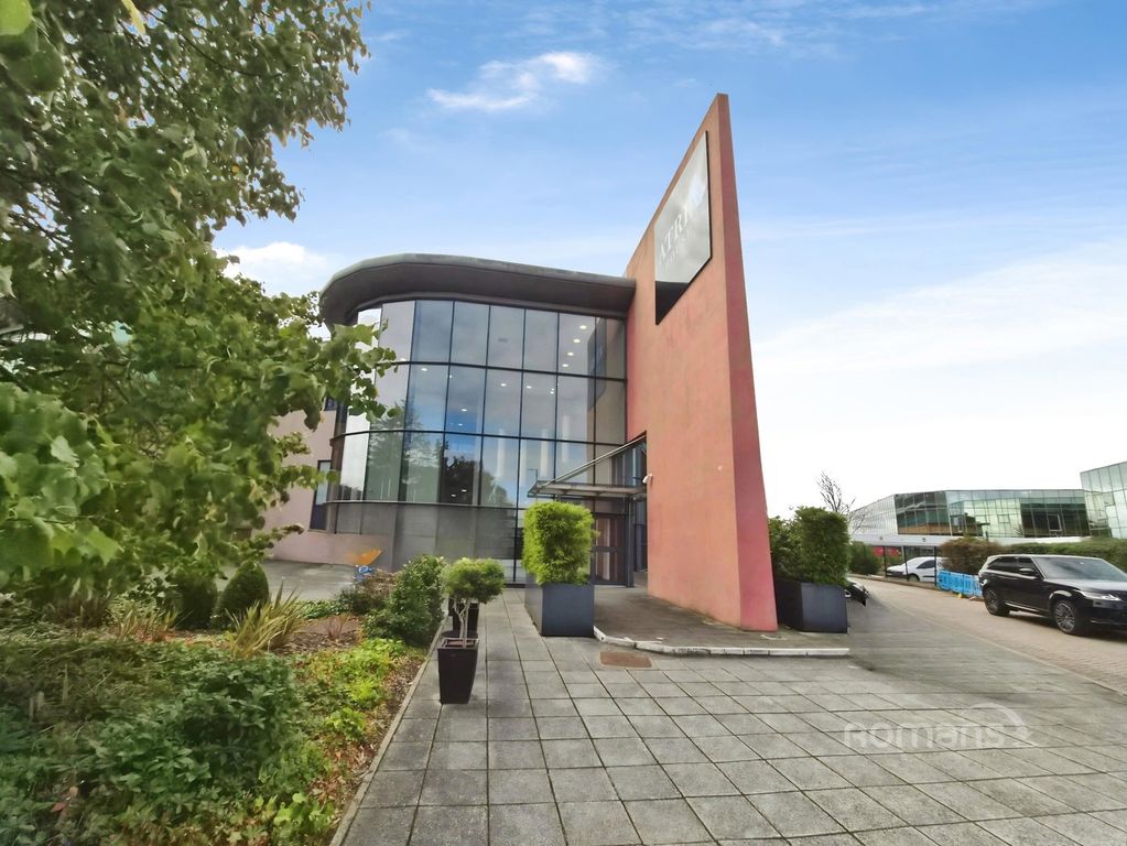 Property photo 1 of 11 Pbox-Img.Jpg