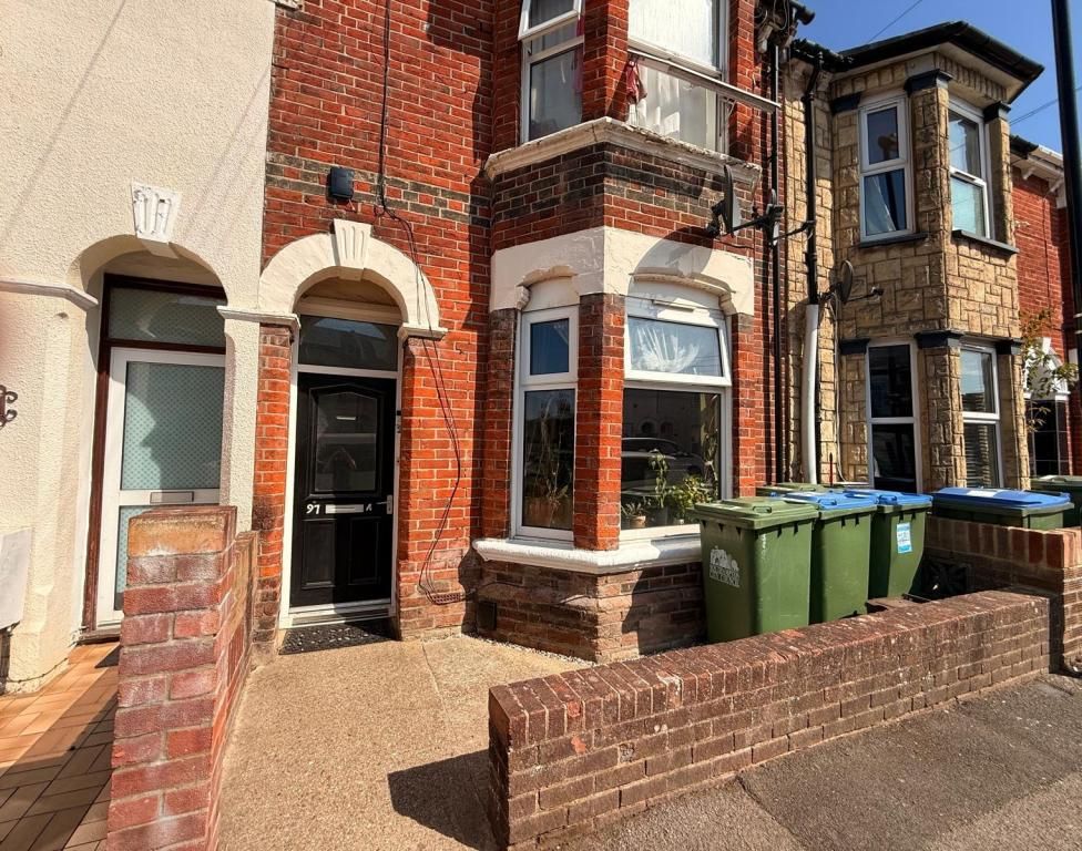 Property photo 1 of 7