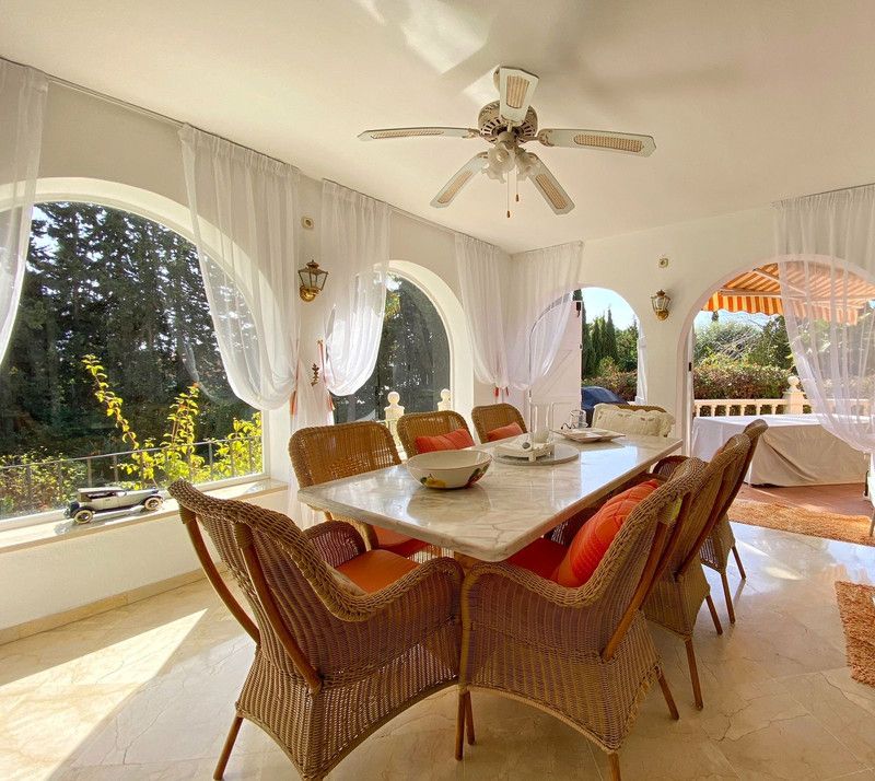 Property photo 3 of 47