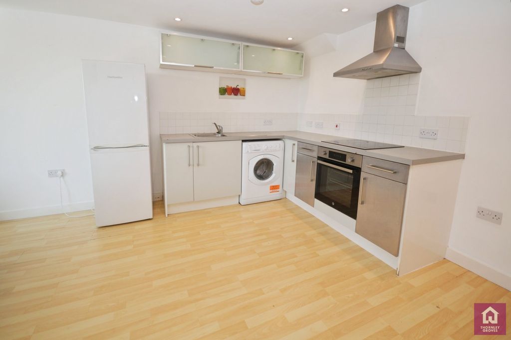 Property photo 3 of 15 Kitchen