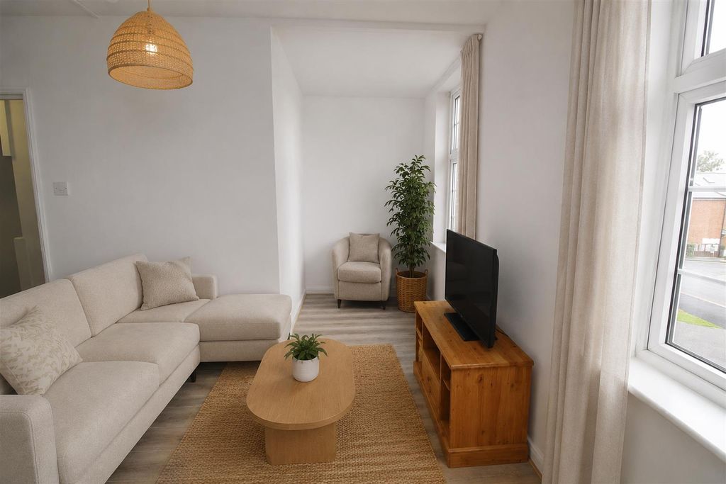 Property photo 2 of 11 Sitting Room