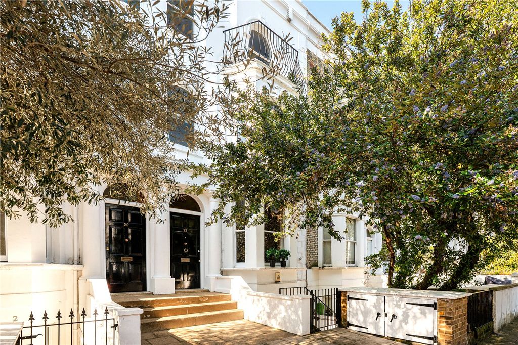 Property photo 1 of 8 Front Aspect