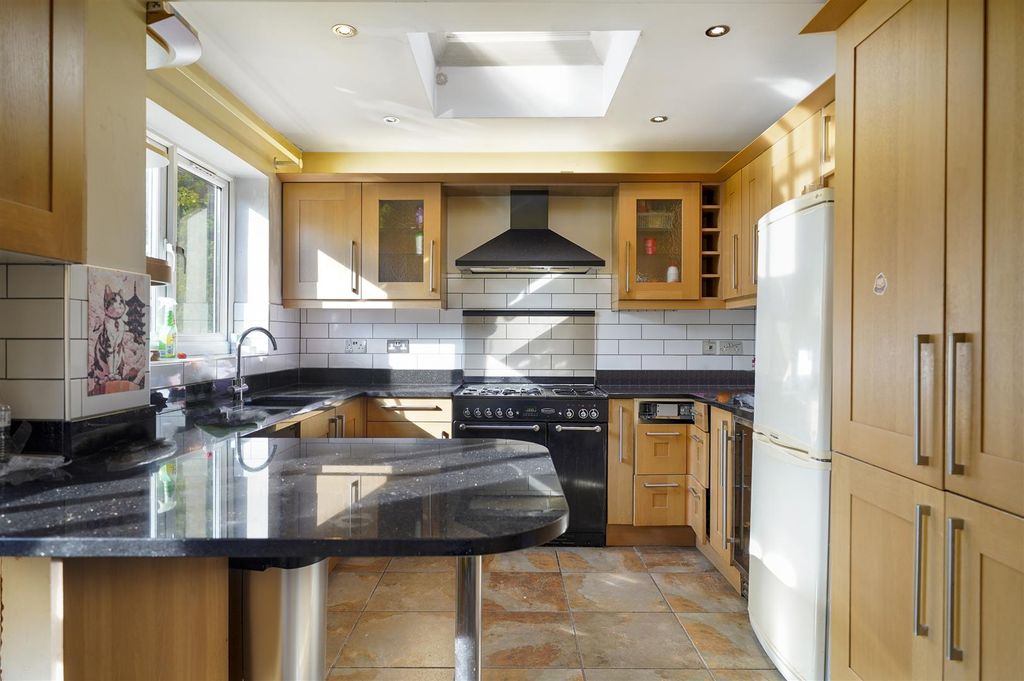 Property photo 3 of 13 47 Ashness Gardens - Axa8Zn9Meisdbr7Cng3I.Jpg