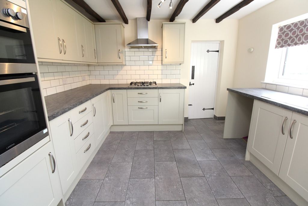 Property photo 3 of 15 Kitchen View 2