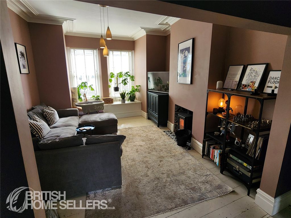 Property photo 3 of 18 Picture No. 16