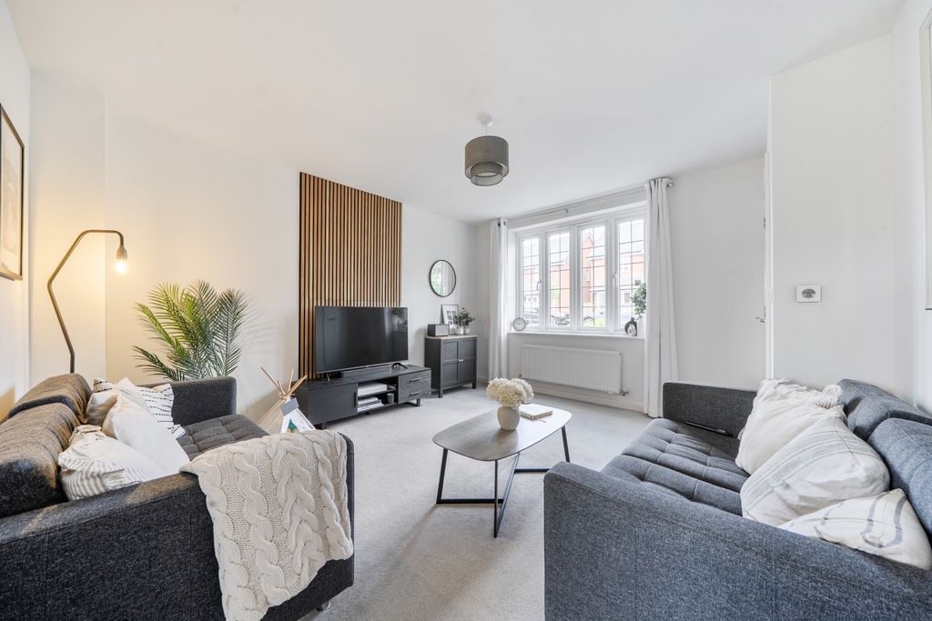 Property photo 2 of 10 1485556 (8)