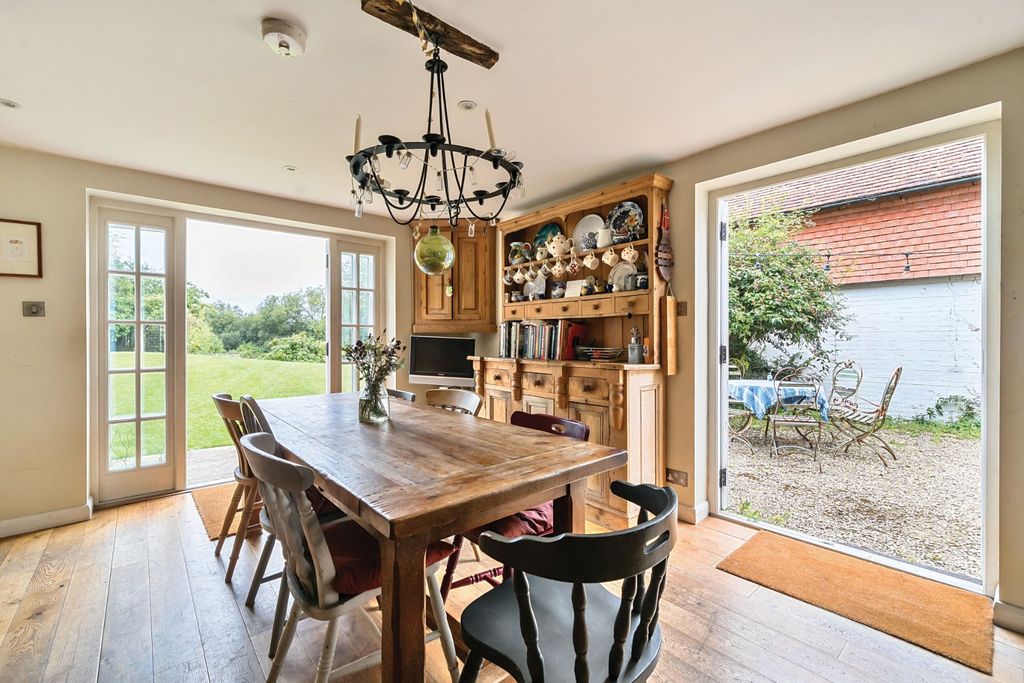 Property photo 2 of 22 Picture No. 48