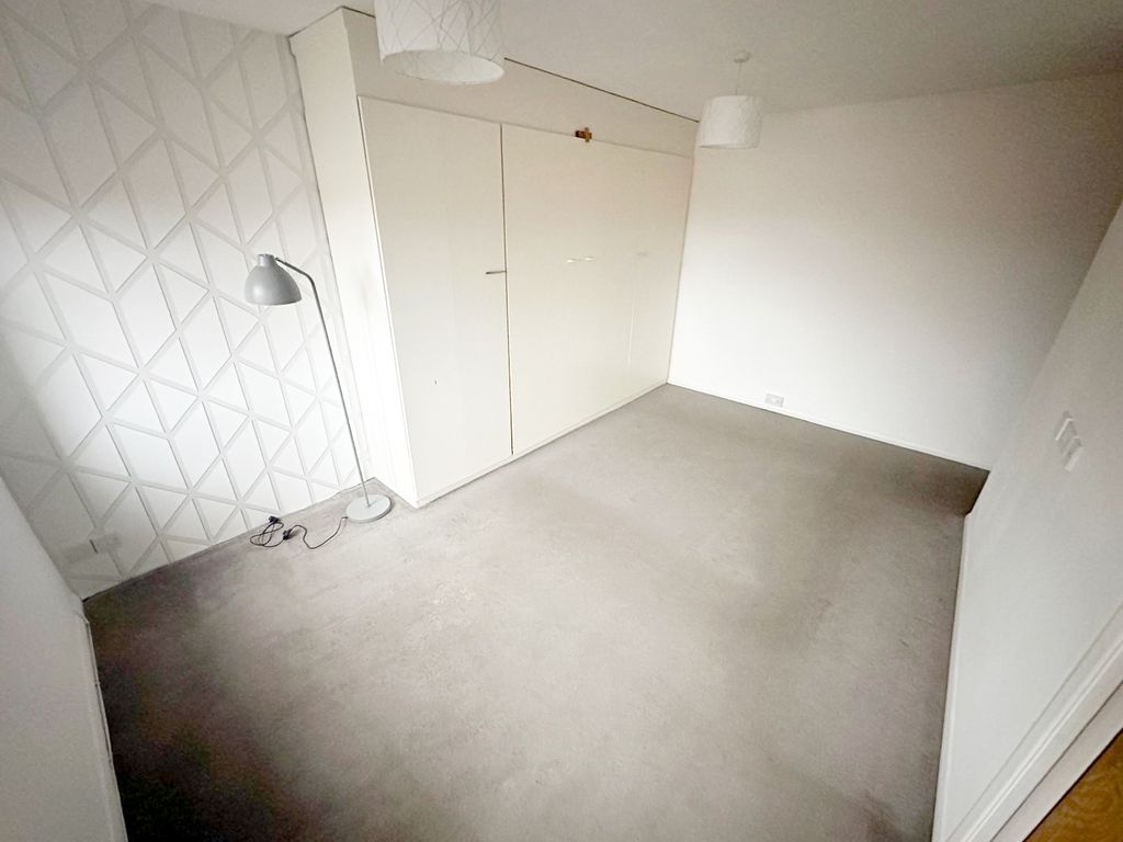 Property photo 3 of 5 Img-20251020-Wa0009