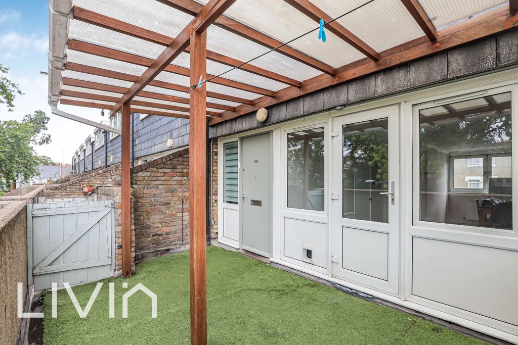 Property photo 2 of 18 025A7824