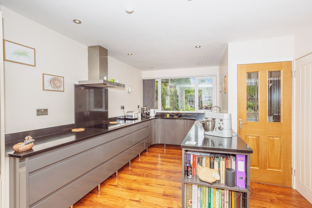 Property photo 3 of 45 Kitchen