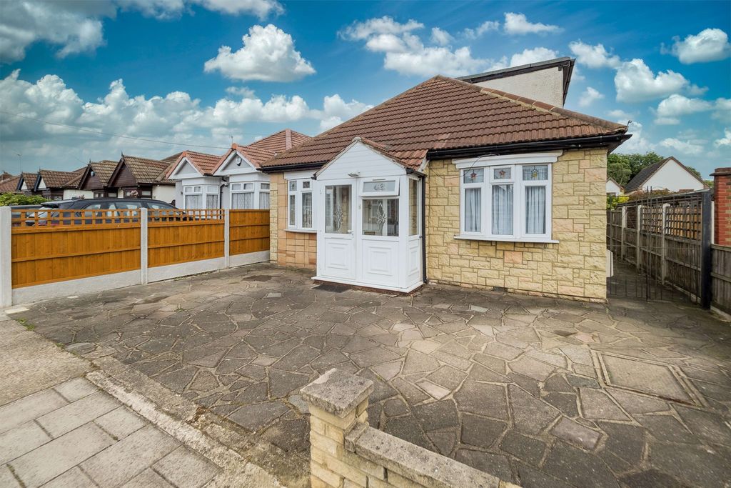 Property photo 1 of 18