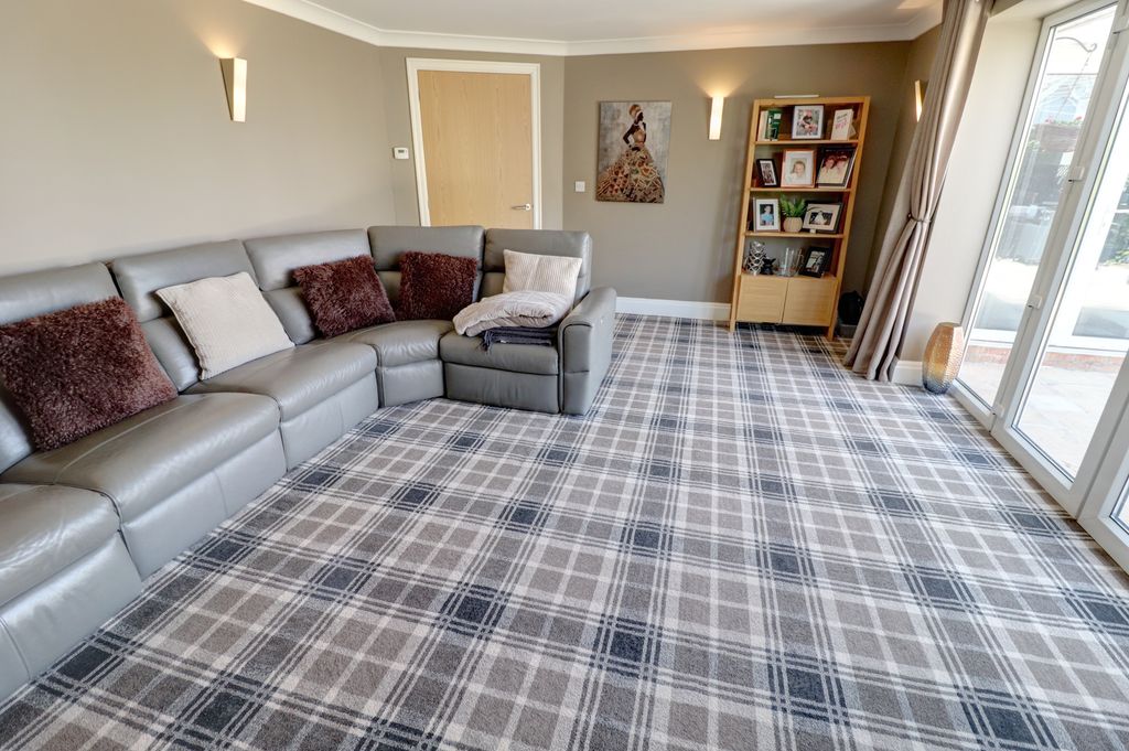 Property photo 3 of 34 25