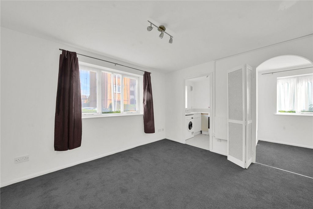 Property photo 1 of 16 Picture No. 30