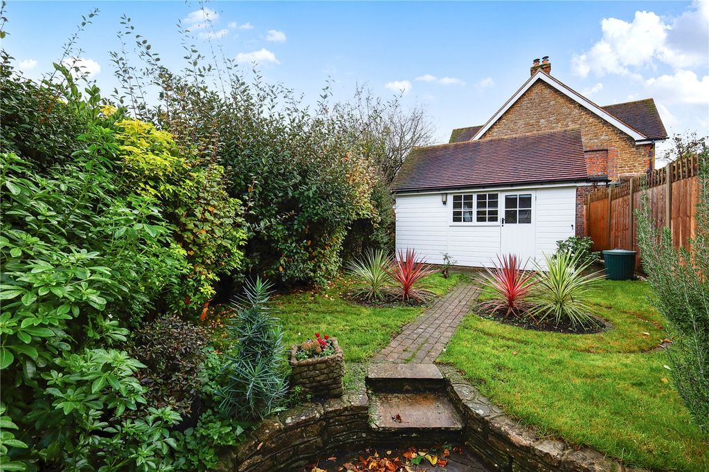 Property photo 2 of 21 Picture No. 13