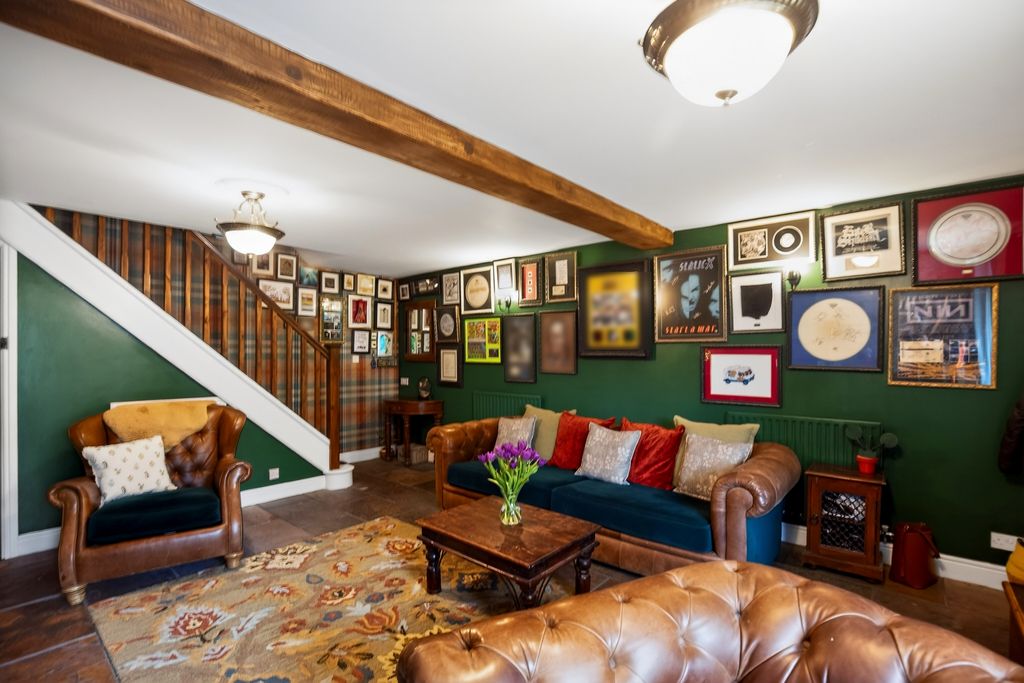 Property photo 3 of 37 Living Room