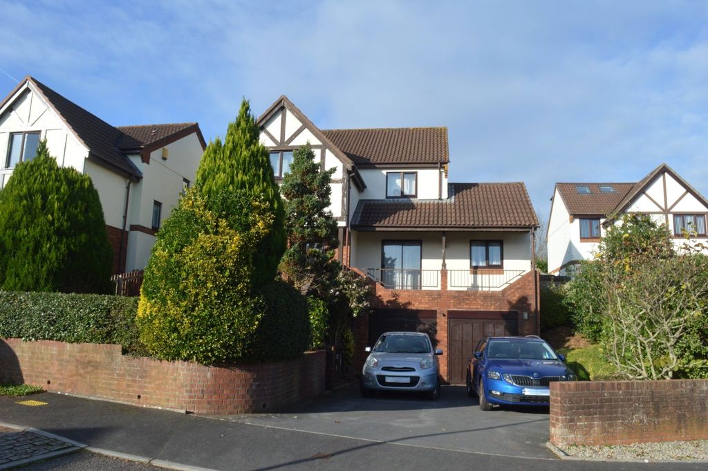 Property photo 1 of 17 Picture No. 23