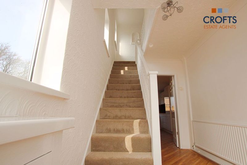Property photo 2 of 16 Hallway