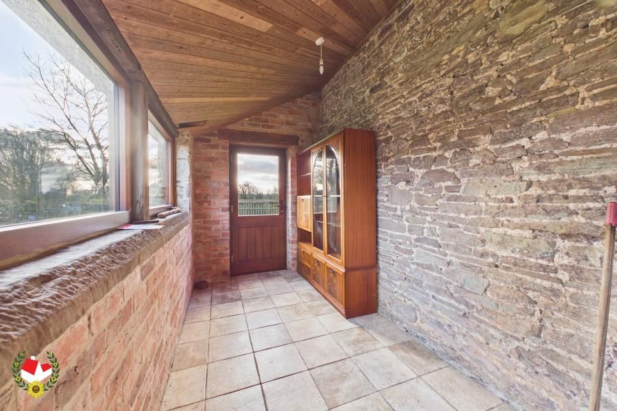 Property photo 3 of 25