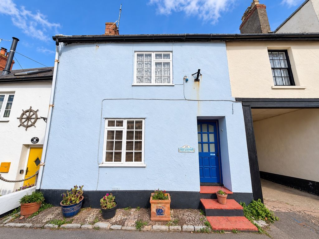 Property photo 1 of 17