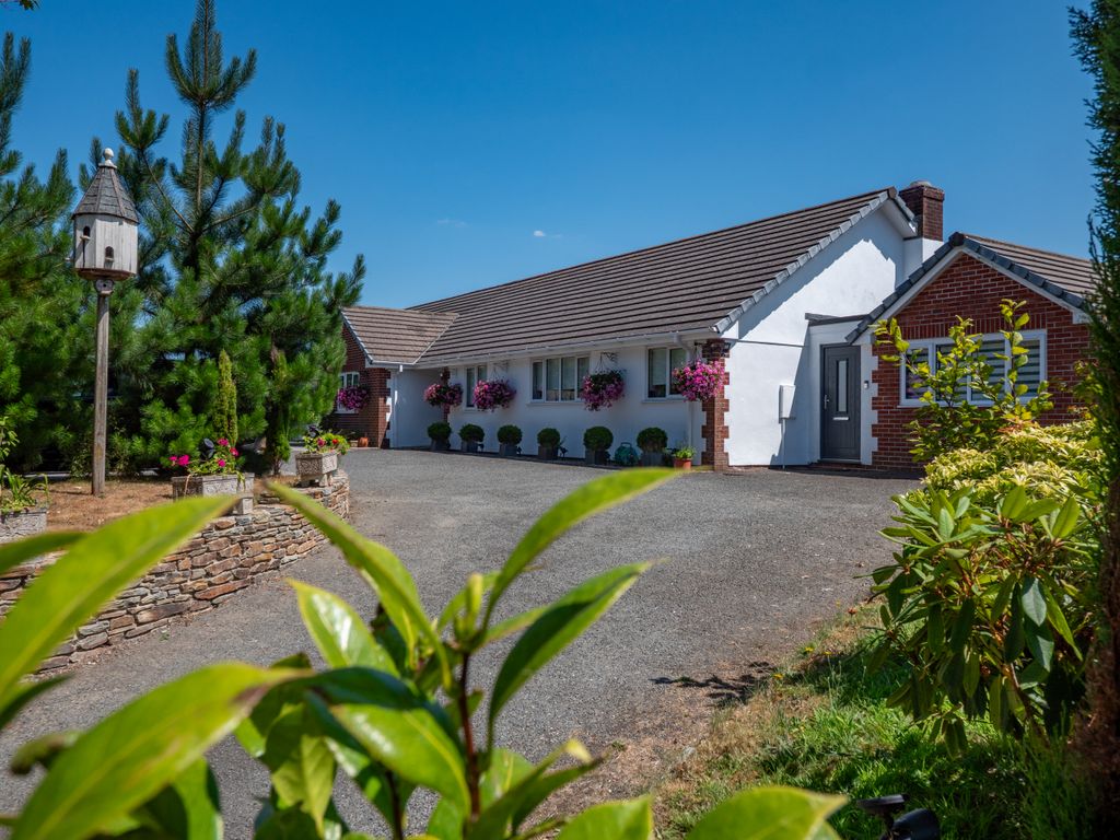 Property photo 1 of 29
