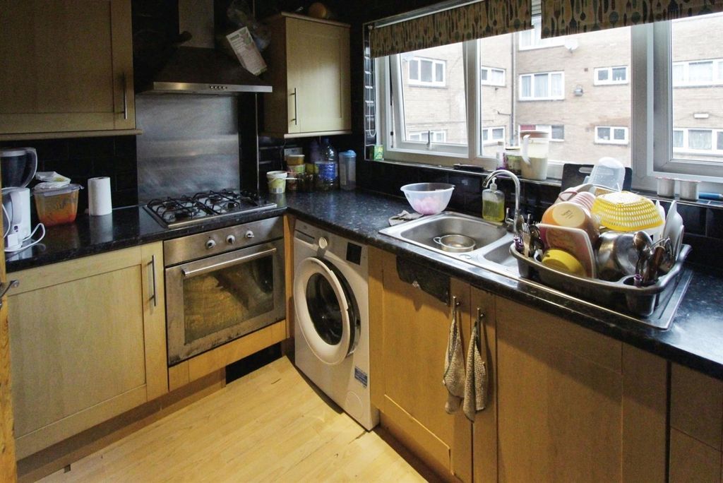 Property photo 2 of 6 0Bfa7F1B-Kitchen.Jpg