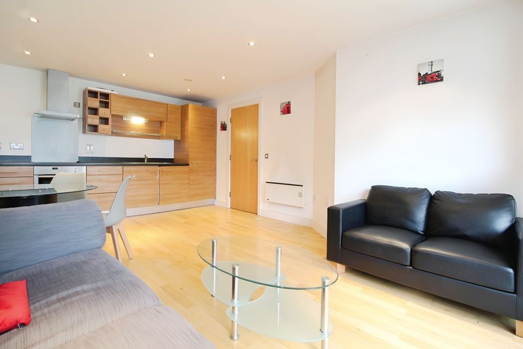 Property photo 3 of 8 Picture No. 13